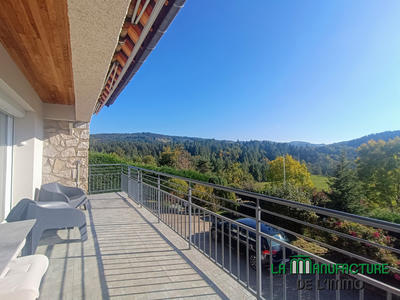 Maison - 128 m² - 5 pièces