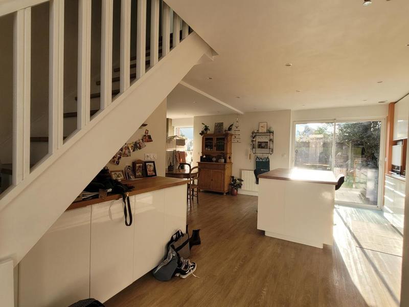 Maison - 91 m² - 5 pièces