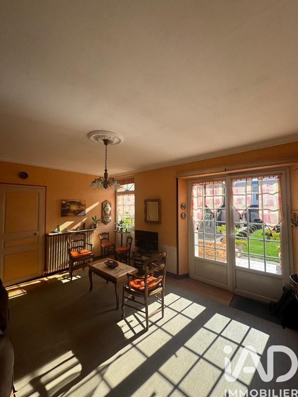 Maison de ville - 128 m² - 9 pièces