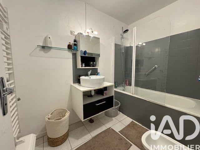 Appartement - 82 m² - 4 pièces