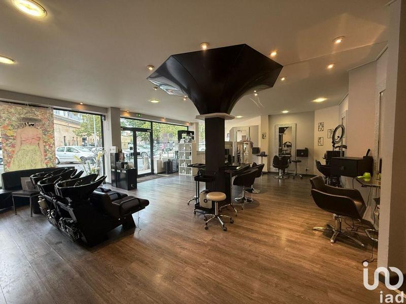 Local commercial - 101 m²