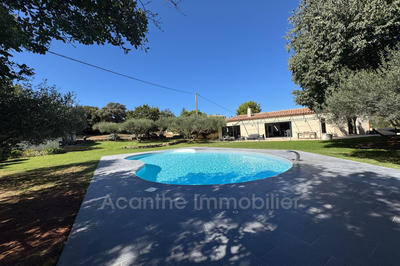 Maison - 220 m² - 7 pièces