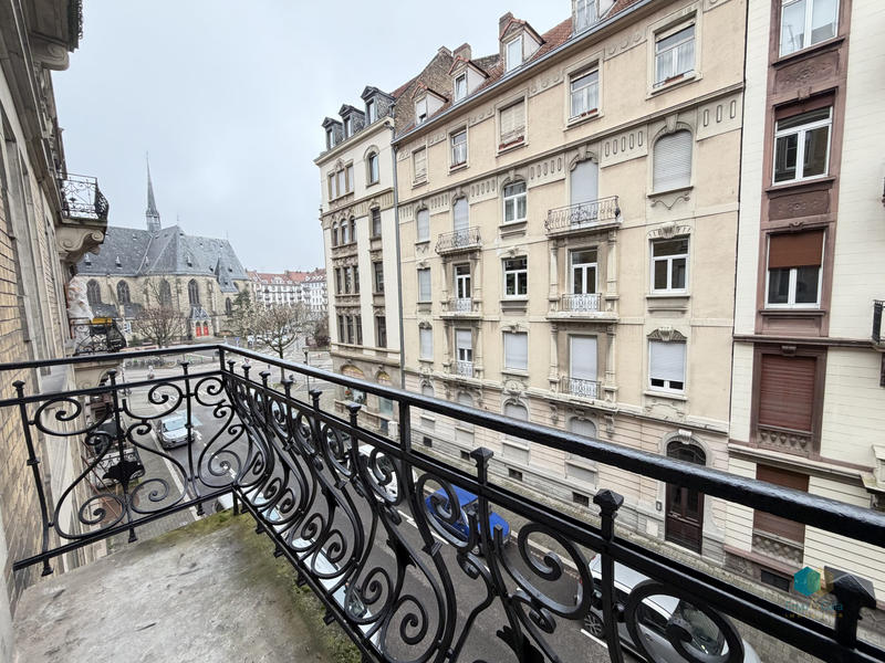 Appartement - 80 m² - 3 pièces