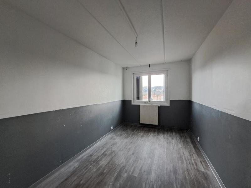 Appartement - 80 m² - 4 pièces