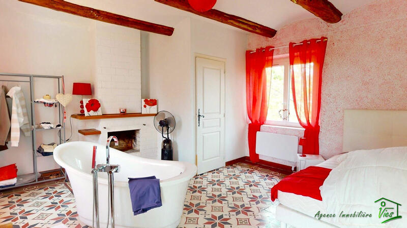 Mas - 162 m² - 6 pièces