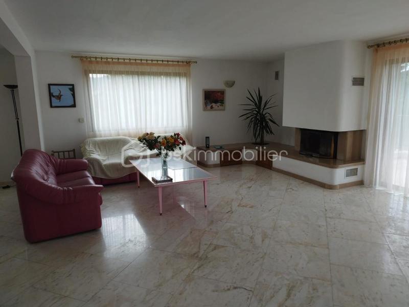 Demeure - 420 m² - 11 pièces