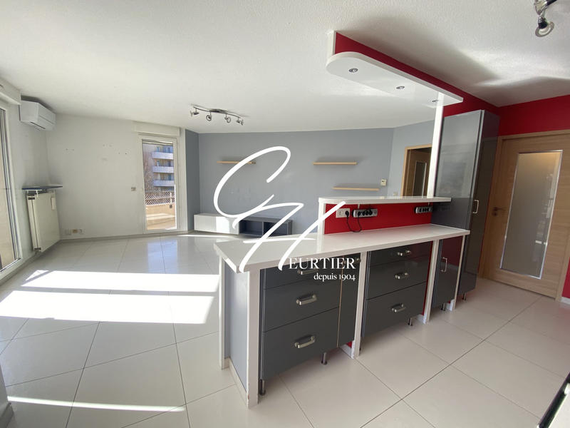 Appartement - 79 m² - 4 pièces