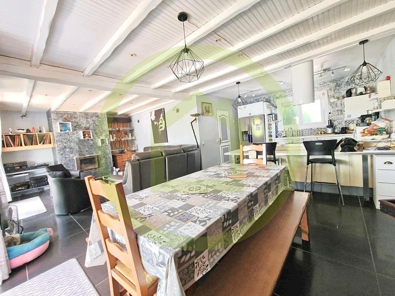 Maison - 100 m² - 6 pièces