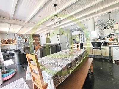 Maison - 100 m² - 6 pièces