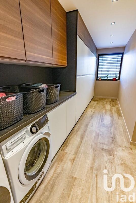 Châlet - 219 m² - 7 pièces