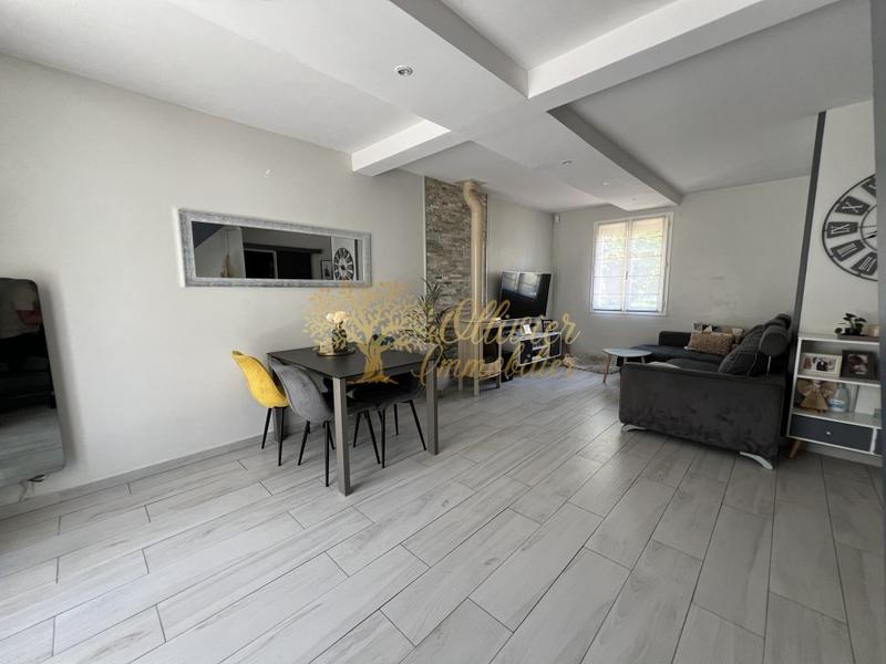 Pavillon - 92 m² - 5 pièces