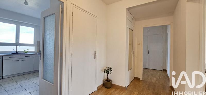 Appartement - 94 m² - 4 pièces