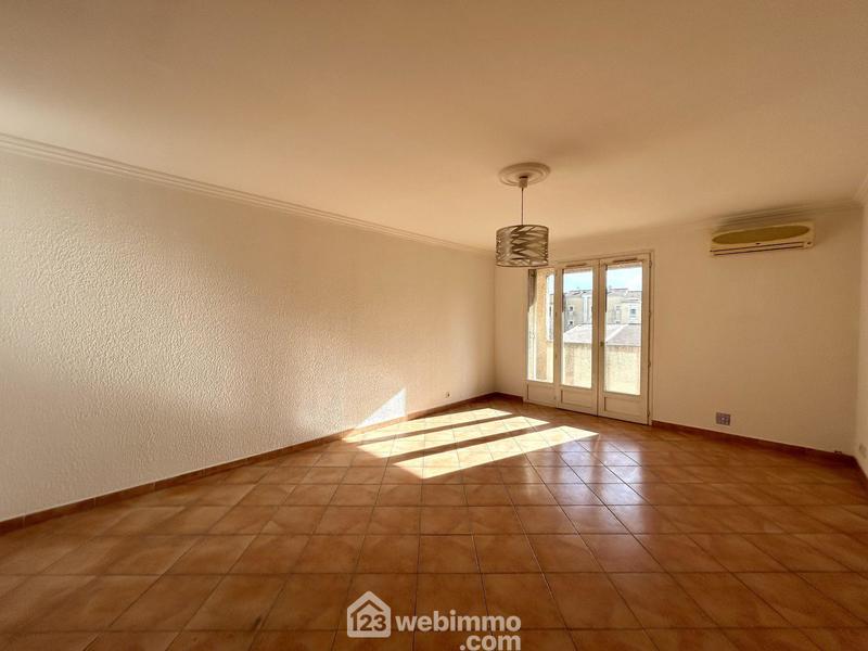 Appartement - 83 m² - 3 pièces