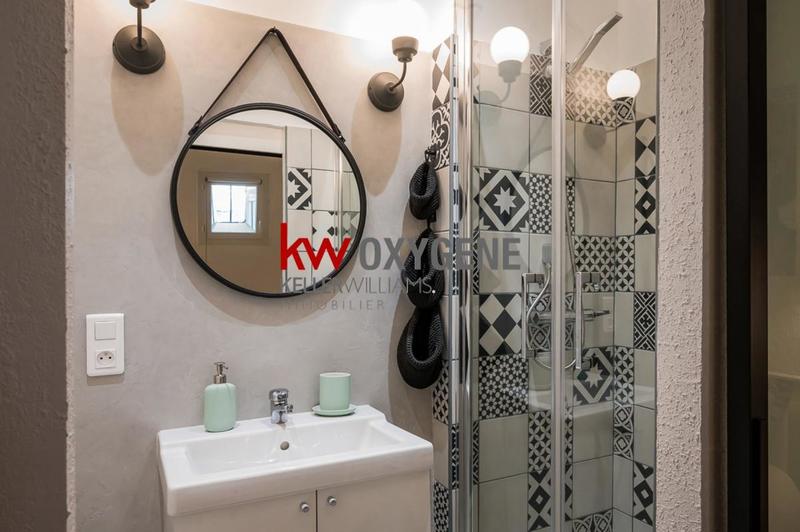 Immeuble - 100 m² - 6 pièces