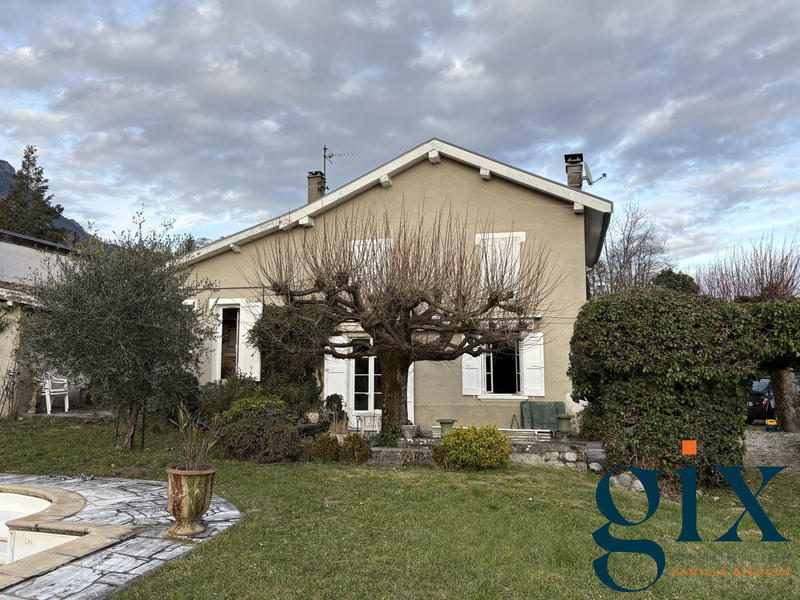 Maison ancienne - 154 m² - 7 pièces