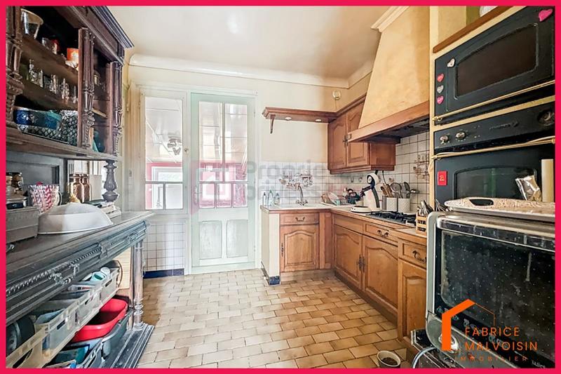 Maison - 122 m² - 6 pièces