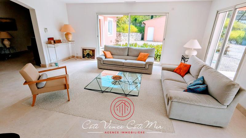 Maison - 199 m² - 6 pièces