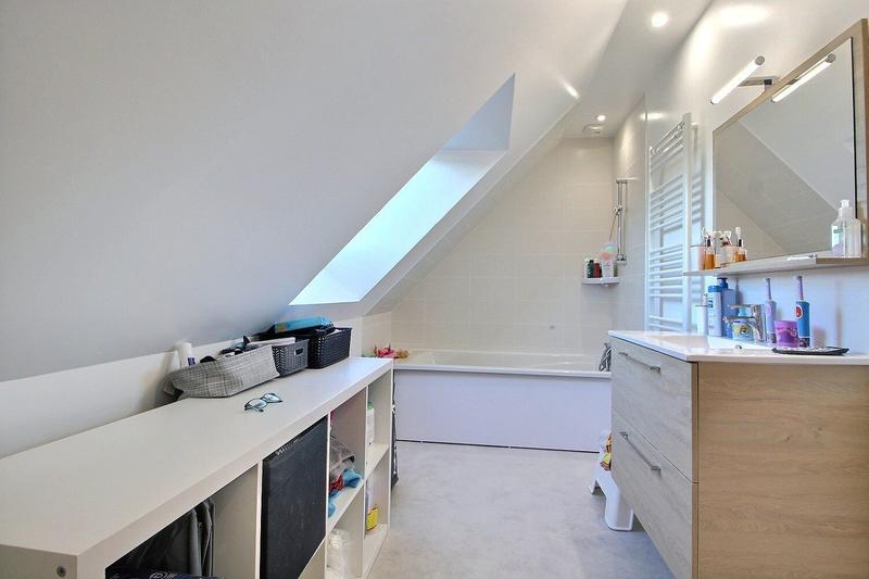 Maison - 106 m² - 6 pièces