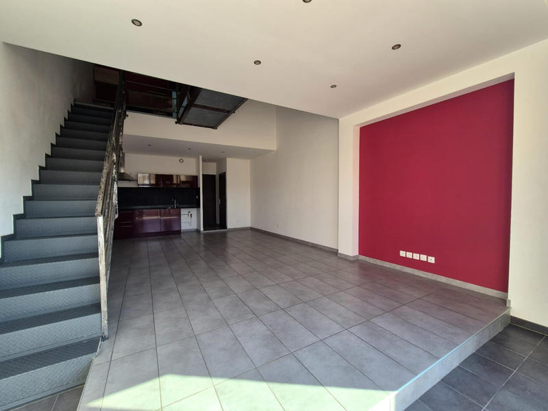 Maison - 95 m² - 3 pièces