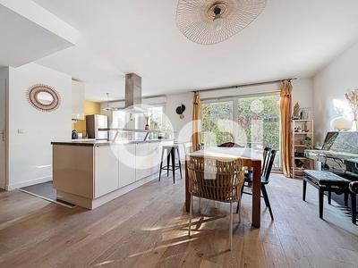 Appartement - 77 m² - 3 pièces