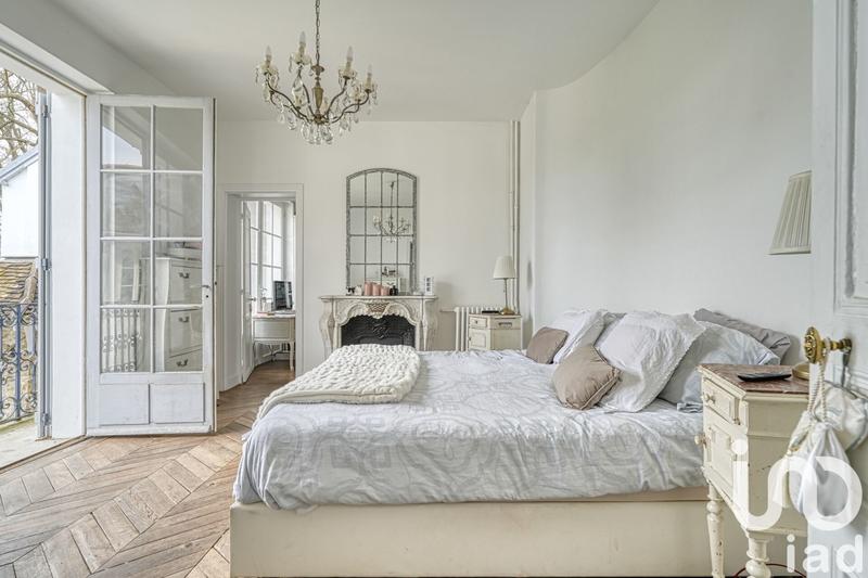 Maison - 350 m² - 13 pièces