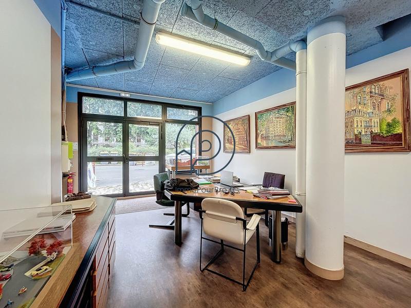 Local d'activités - 370 m²