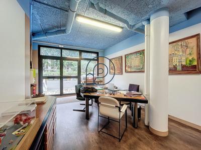 Local d'activités - 370 m²