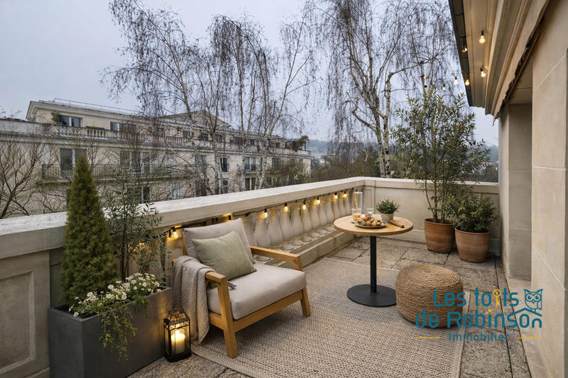 Appartement - 99 m² - 4 pièces