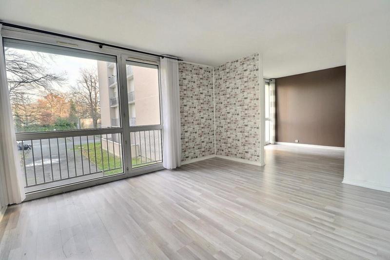 Appartement - 92 m² - 5 pièces