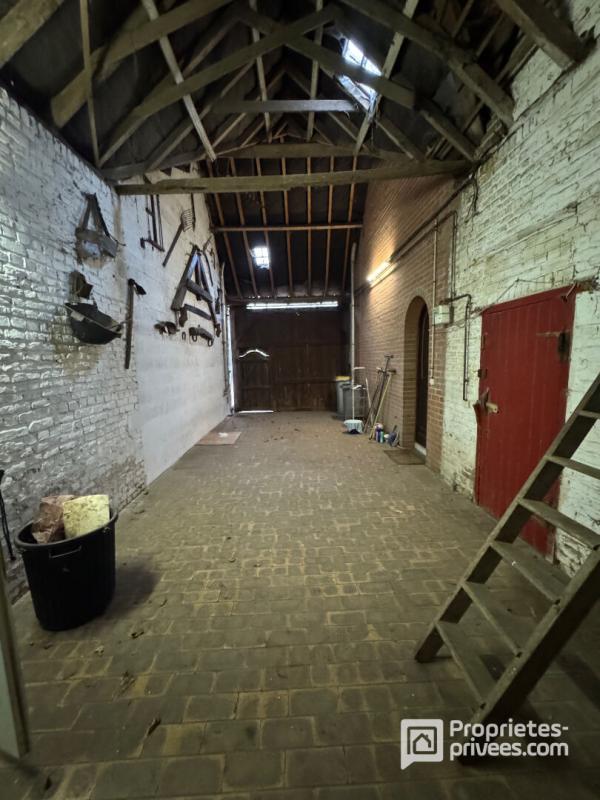 Maison - 253 m² - 9 pièces