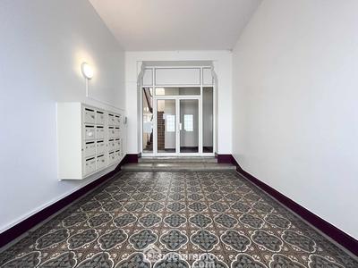 Appartement - 61 m² - 2 pièces