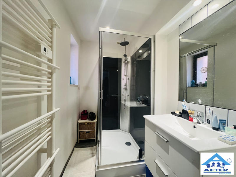 Maison - 111 m² - 6 pièces