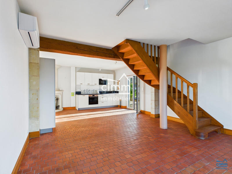 Appartement - 82 m² - 3 pièces