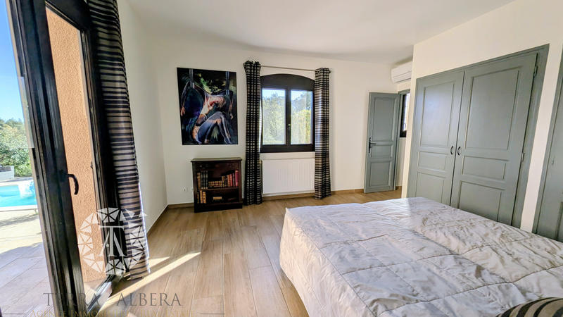 Villa - 165 m² - 5 pièces