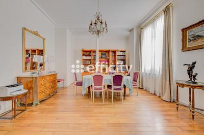 Appartement - 123 m² - 5 pièces