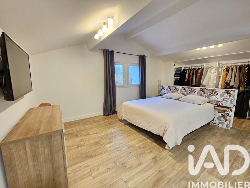 Maison - 196 m² - 7 pièces