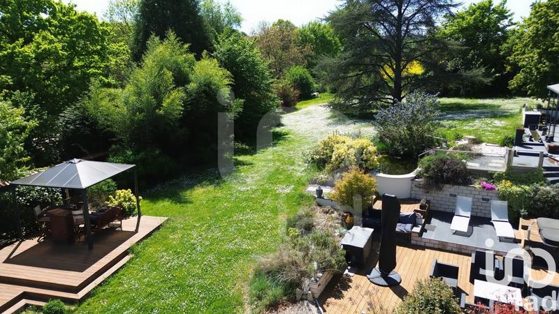 Maison de maîtres - 375 m² - 10 pièces