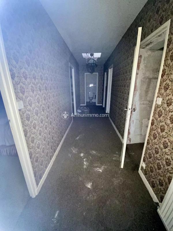 Maison - 184 m² - 7 pièces