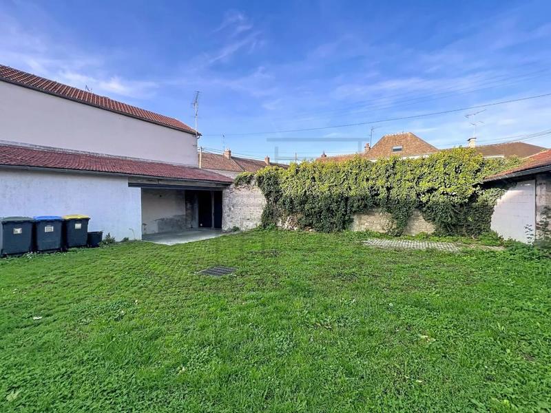 Appartement - 77 m² - 3 pièces