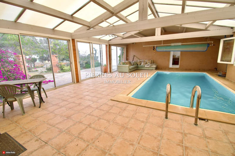 Propriété - 227 m² - 8 pièces