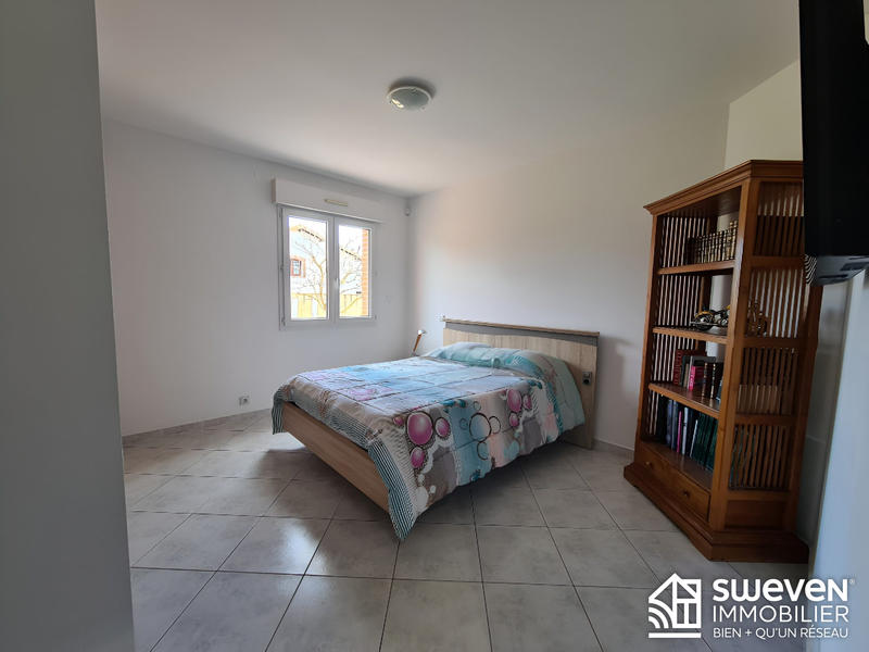 Villa - 246 m² - 6 pièces