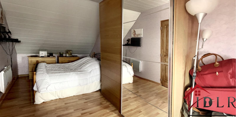 Maison - 180 m² - 6 pièces