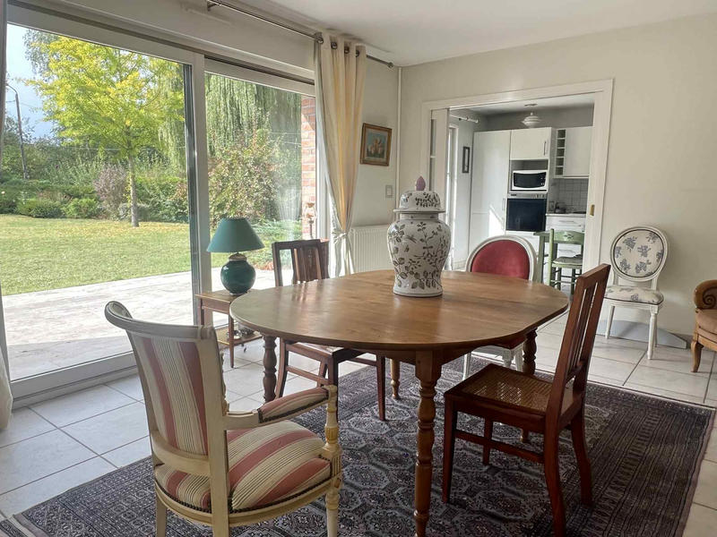 Maison - 205 m² - 8 pièces