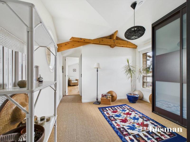 Maison - 180 m² - 7 pièces