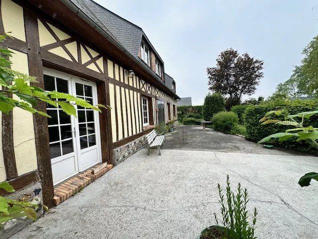 Maison - 295 m² - 8 pièces