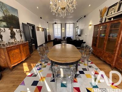 Maison - 309 m² - 11 pièces