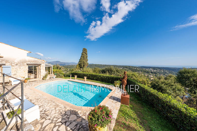 Villa - 288 m² - 10 pièces
