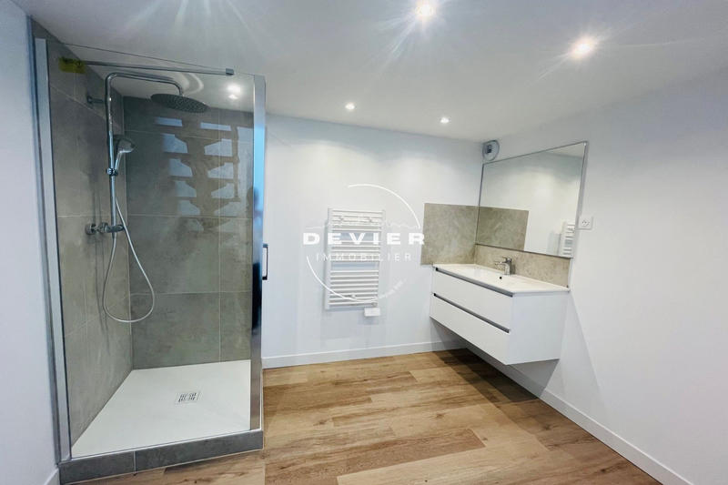 Maison de village - 80 m² - 3 pièces