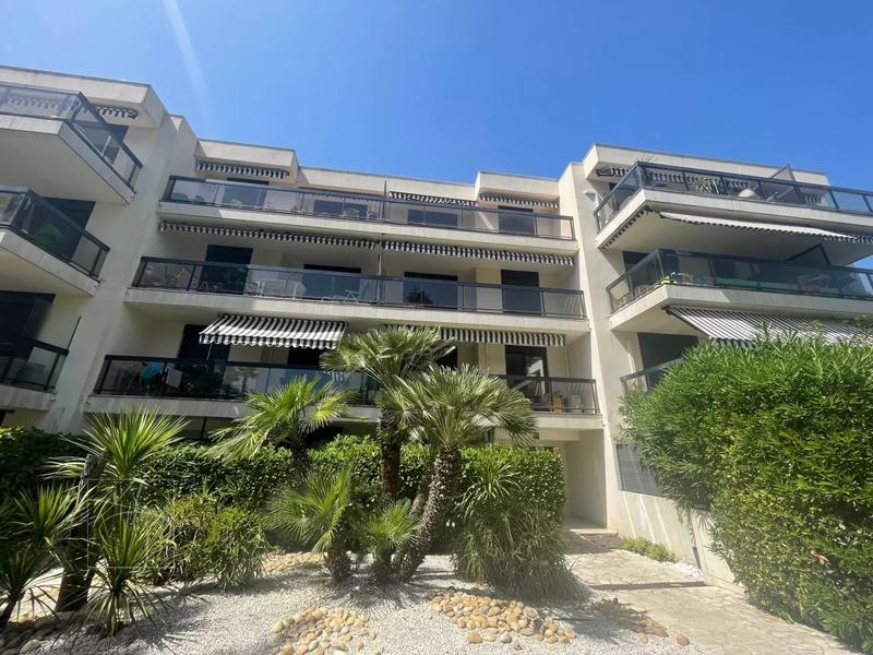 Appartement - 84 m² - 3 pièces