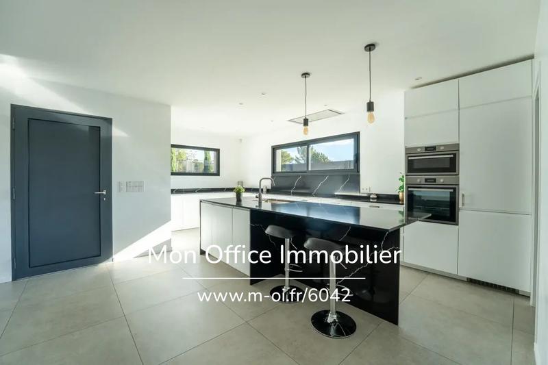 Maison - 170 m² - 6 pièces